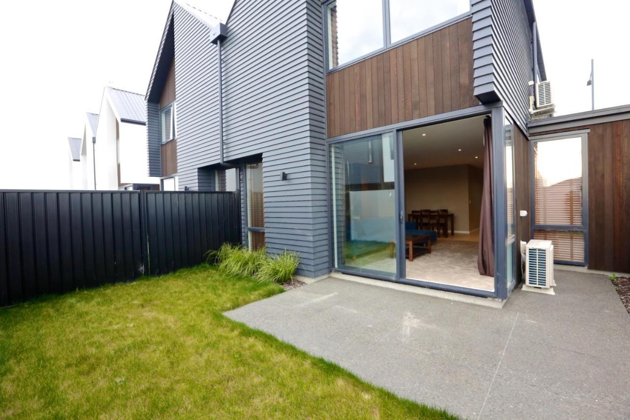 Golden Sun Apartment -Two Bedrooms, Three Bedrooms クライストチャーチ エクステリア 写真